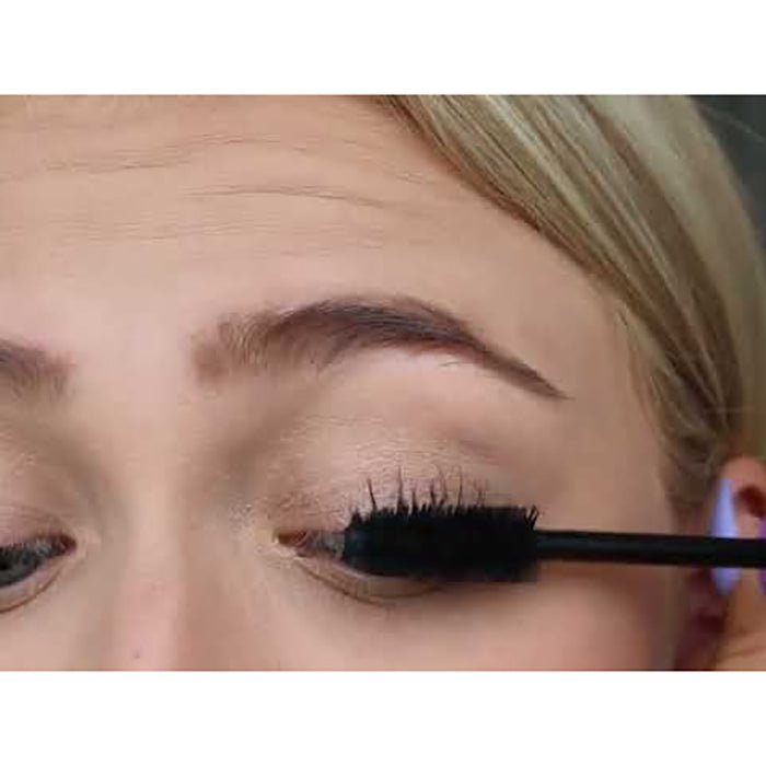 Doucce Boombastic Lash Volumizer Mascara Black Clump-Resistant, Flake Proof, Water-Resistant 0.46oz 13.5ml