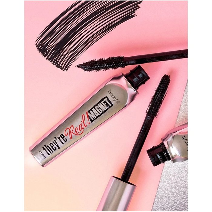 Benefit They're Real Magnet Extreme Lengthening Black Mascara Long Lasting  0.11oz 3g