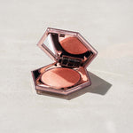Diamond Bomb All-Over Diamond Veil Highlighter by Fenty Beauty #color_Rose Rave
