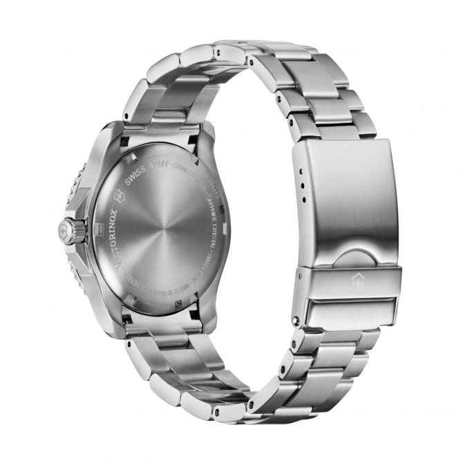 Victorinox Maverick Mens Watch