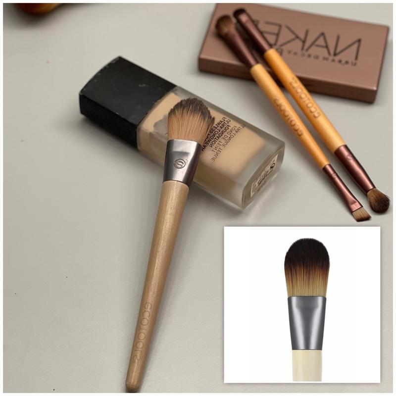 Ecotools Classic Foundation Brush Makeup Brushes Tools Sturdy, Lightweight, Enables Precise Application and Blending