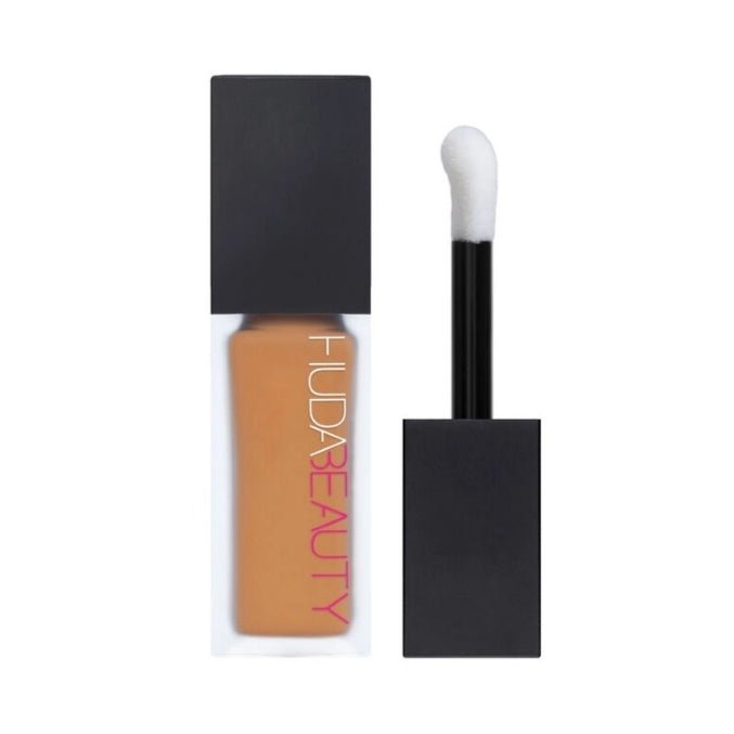 Huda Beauty FauxFilter Luminous Concealer Conceals Dark Circles, Blurs Skin & Brightens Under-Eyes #color_Brittle