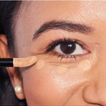 Huda Beauty FauxFilter Luminous Concealer Conceals Dark Circles, Blurs Skin & Brightens Under-Eyes #color_Caramel Corn