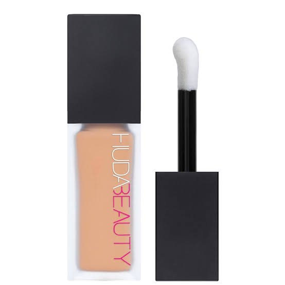 Huda Beauty FauxFilter Luminous Concealer Conceals Dark Circles, Blurs Skin & Brightens Under-Eyes #color_Peach