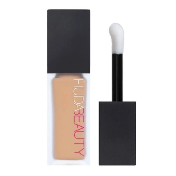 Huda Beauty FauxFilter Luminous Concealer Conceals Dark Circles, Blurs Skin & Brightens Under-Eyes #color_Nougat