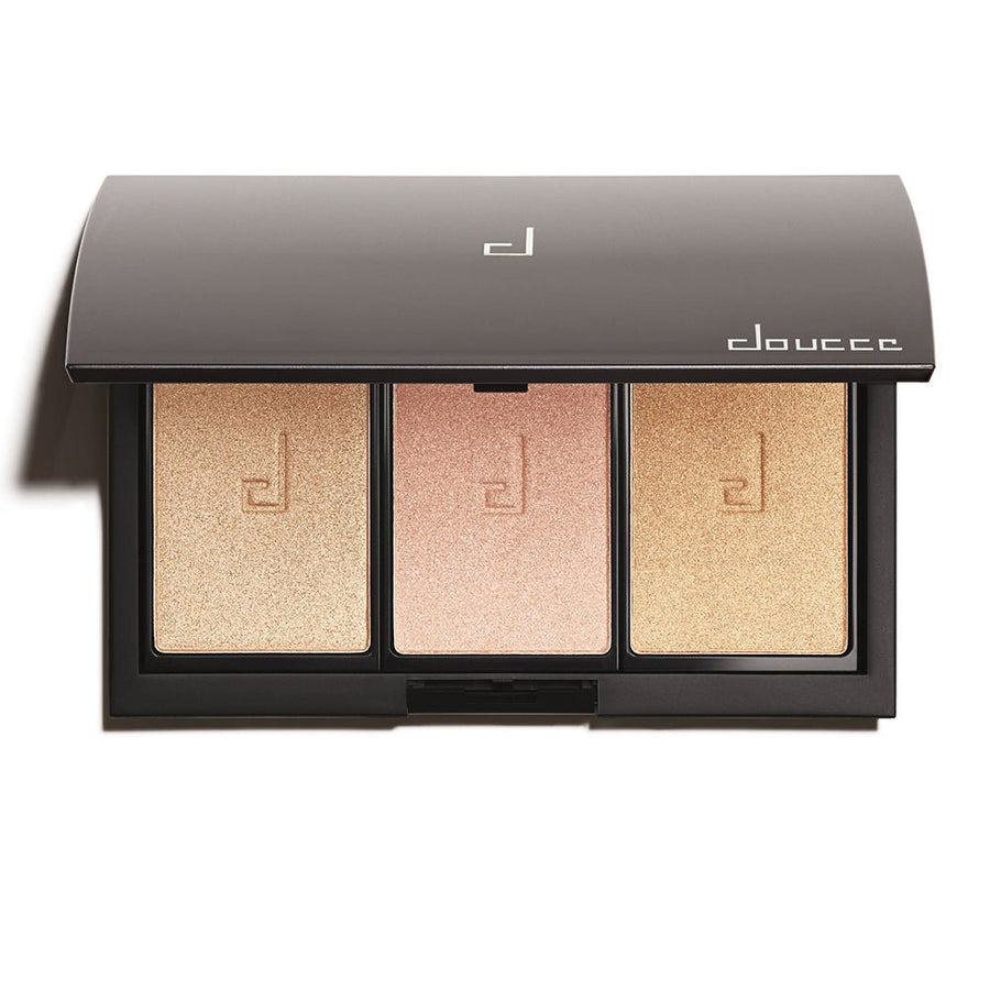 Doucce Freematic Highlighter Pro Palette Highlighters Glow Effect Highlight or a Deeper Bronzy Finish 0.26oz 7 G 