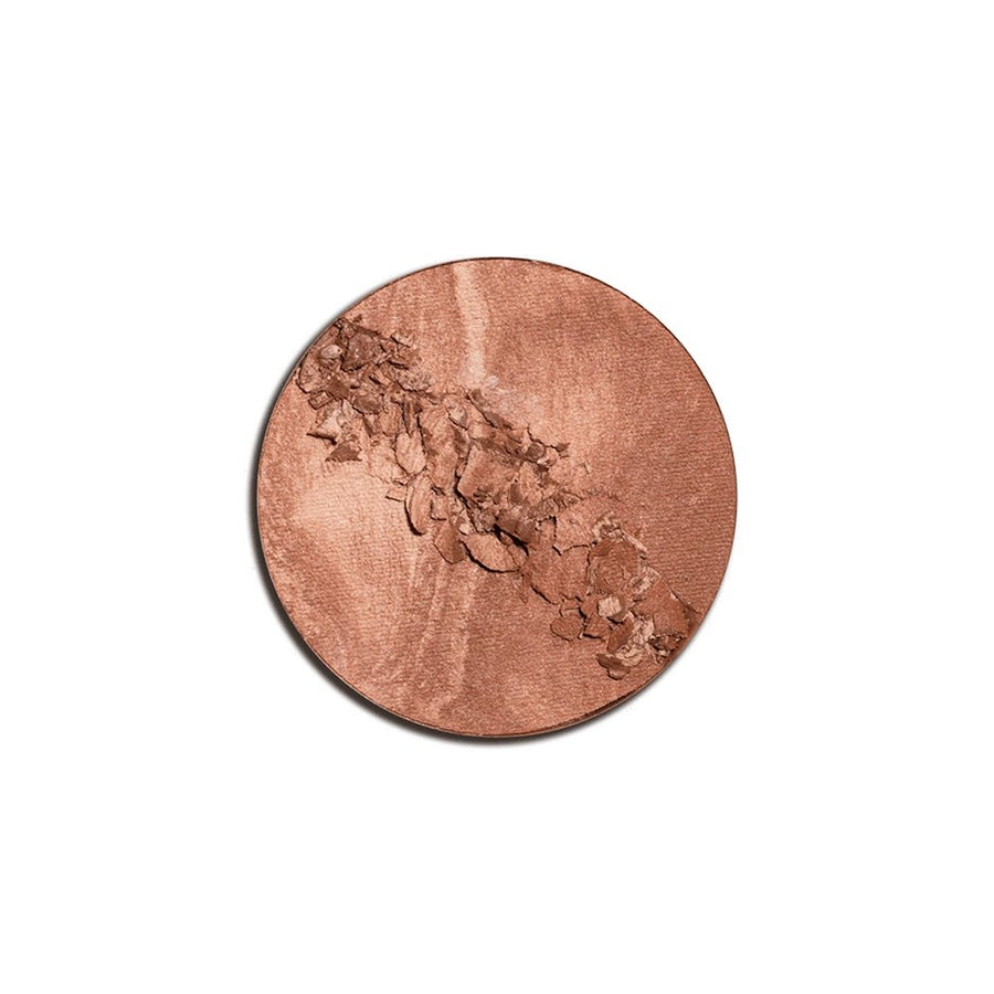 Huda Beauty GloWish Soft Radiance Bronzing Powder Fragrance-Free, Vitamin E, Shea Butter, Red Bell Pepper Extract, Damascus Rose Oil #color_01 Light