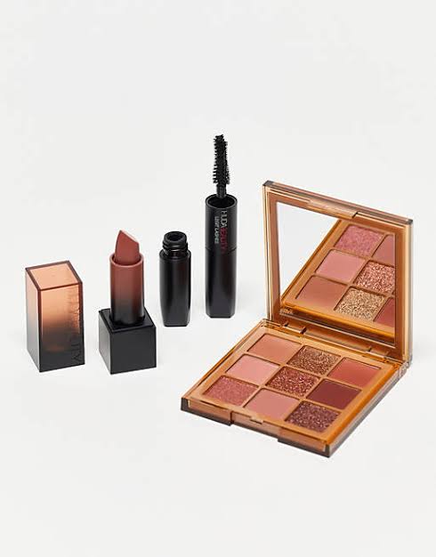 Huda Beauty Love Your Nudes 4Pcs Gift set Huda Beauty Love Your Nudes Gift Set, Wearable Nudes and Neutrals #color_Medium