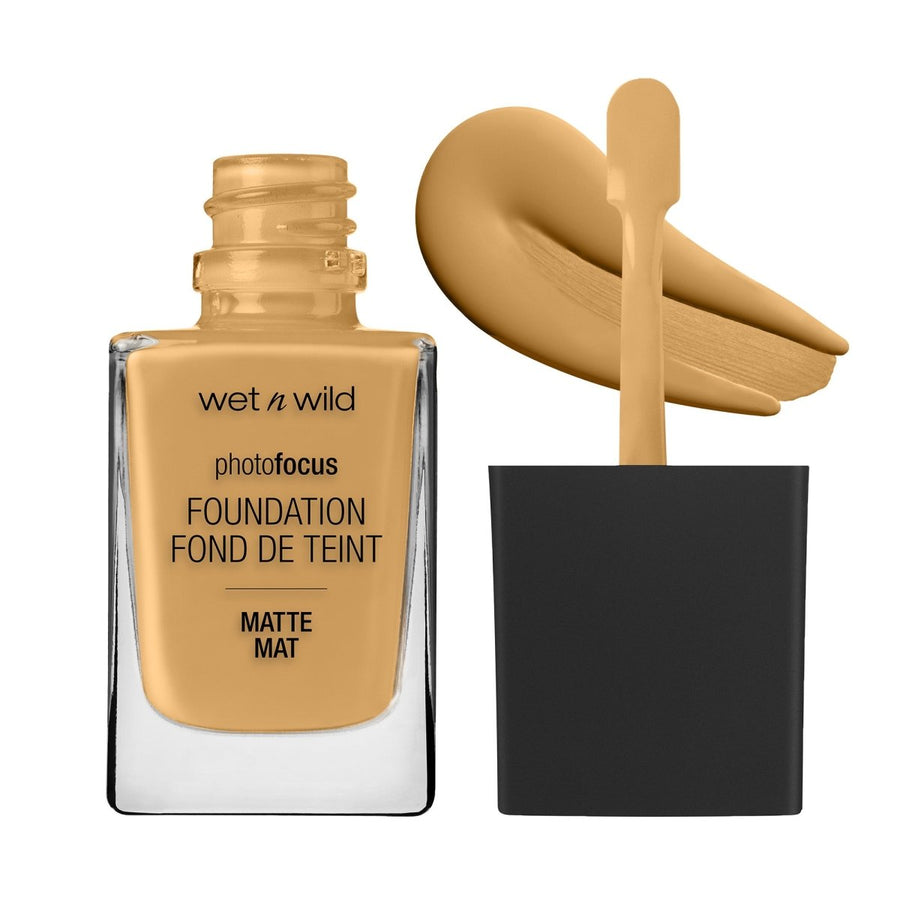 Wet n Wild Photo Focus Foundation Matte 30ml, Flawless Camera-Ready Makeup #color_Classic Beige