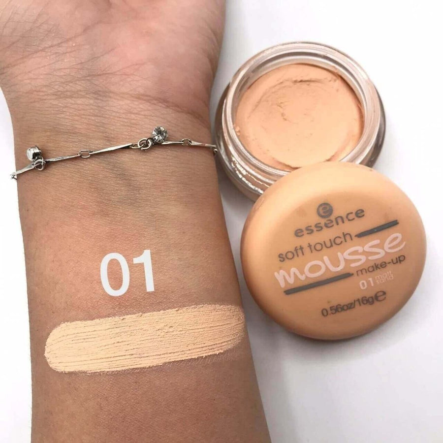 Essence Soft Touch Mousse Make - up Smooth and Natural Finish #color_01 Matte Sand