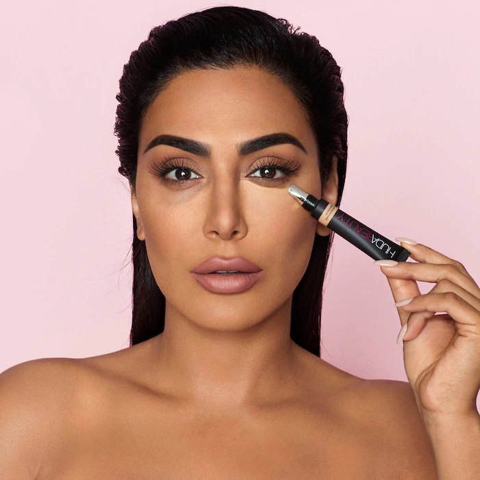 Huda Beauty The Overachiever High Coverage Concealer Hides Dark Circles, Redness, Hyperpigmentation, Age Spots, and Discoloration 