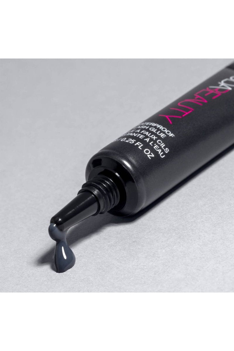 Huda Beauty Waterproof Lash Glue, Eyelash Adhesive 7g, Dries Completely within Seconds of Applying, Waterproof 