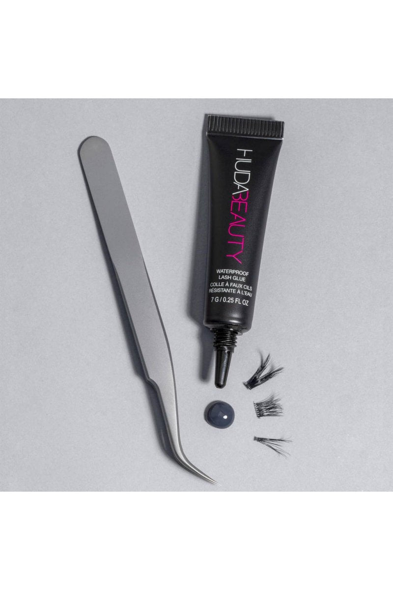 Huda Beauty Waterproof Lash Glue, Eyelash Adhesive 7g, Dries Completely within Seconds of Applying, Waterproof 