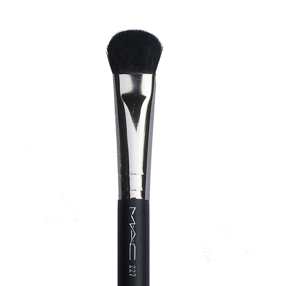 MAC Cosmetics Large Fluff Brush 227 | Ramfa Beauty