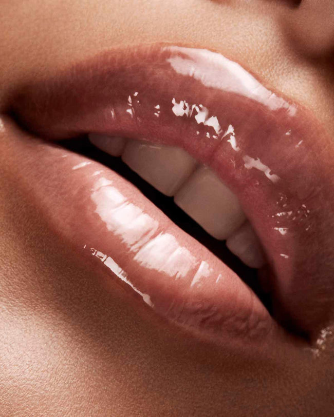 Fenty Beauty By Rihanna Gloss Bomb Universal Lip Luminzer 9ml 06 | Ramfa Beauty #color_Glass Slipper