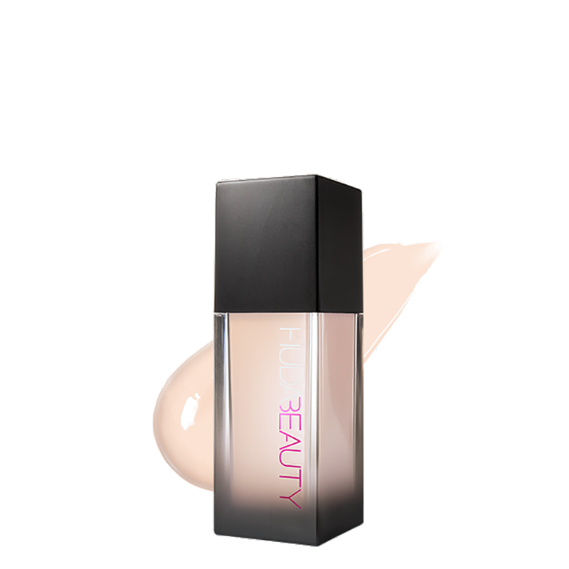 Huda Faux Filter Foundation Instant Coverage, Blurs Skin, Radiant Finish #color_Vanilla 120B