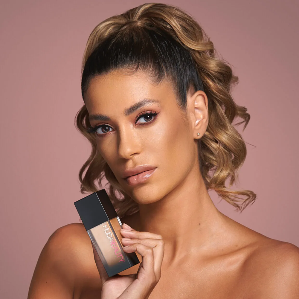 Huda Beauty FauxFilter Foundation Instant Coverage, Blurs Skin, Radiant Finish #color_Dulce De Leche 350G