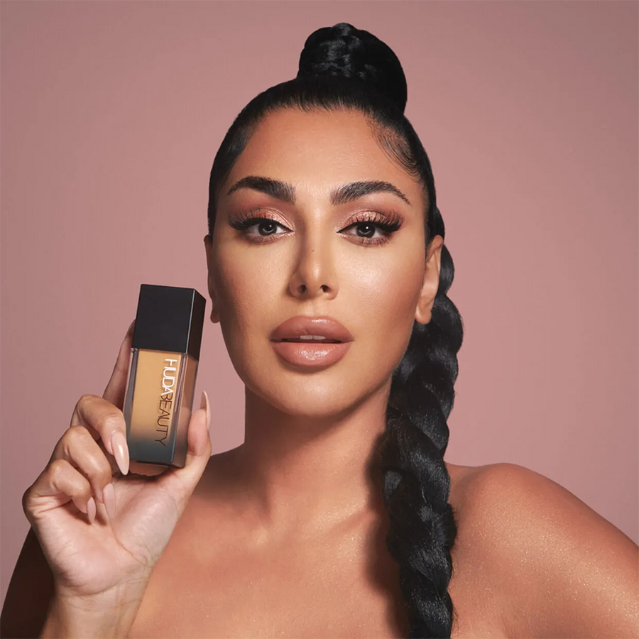 Huda Beauty FauxFilter Foundation Instant Coverage, Blurs Skin, Radiant Finish #color_Macchiato 400G