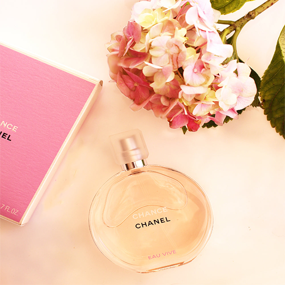 Chance Eau Vive Perfume by Chanel