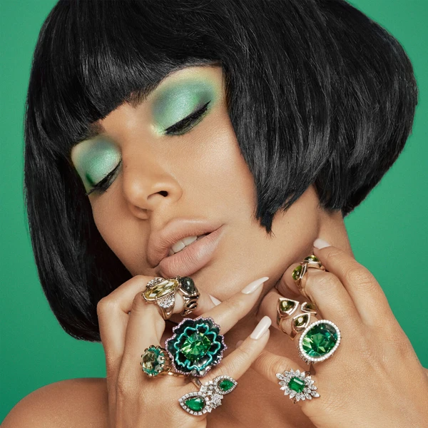 Huda Beauty Emerald Obsessions | Ramfa Beauty