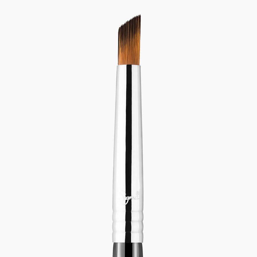 Sigma F69 Angled Pixel Concealer Brush | Ramfa Beauty 
